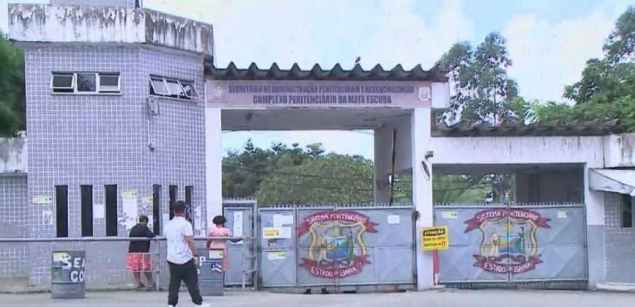 Bandidos fogem de presídio na Bahia