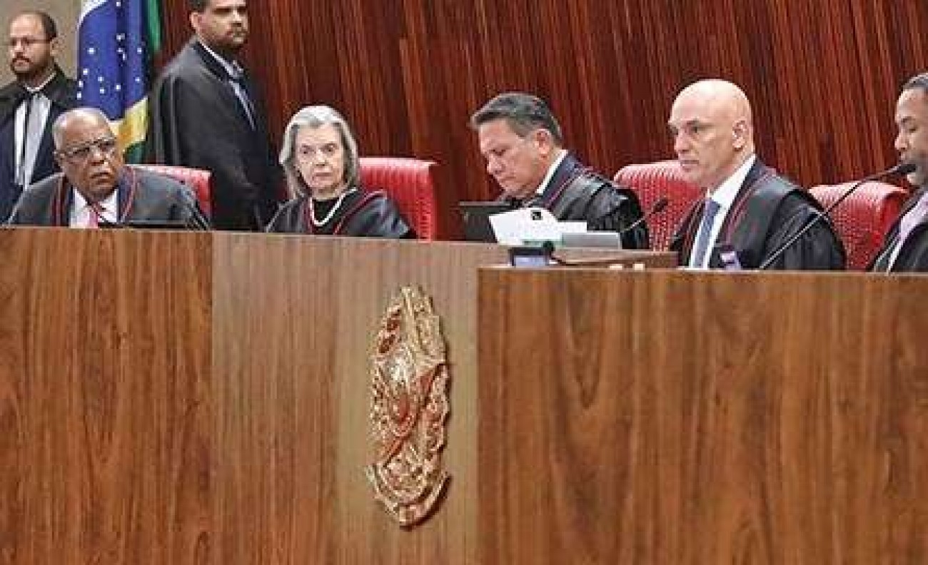 TSE Cassa Mais Um Deputado Federal