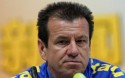No futebol sem resultado técnicos são demitidos. Na política não...