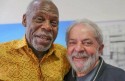Danny Glover, que há poucos dias visitou Lula, nunca soube escolher bons amigos