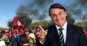 Direto do Maranhão, Bolsonaro ironiza: "Alguém tem notícia de invasões do MST?"