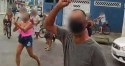 Povo se junta e expulsa fiscais e PM em São Vicente-SP (veja o vídeo)