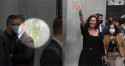 Esquerdopata erra "ovada" em Zambelli e deputada ironiza: "o último que vocês alvejaram virou Presidente" (veja o vídeo)