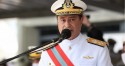 Acompanhado de generais, comandante da Marinha endossa Bolsonaro: “Se quer paz, prepare a guerra”