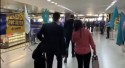 Moro retorna ao Brasil e é duramente hostilizado em aeroporto (veja o vídeo)