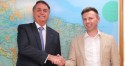 Em sua incansável jornada pela liberdade, Bolsonaro se encontra com representante mundial do Telegram