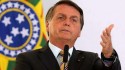 Folha passa novo vexame e é obrigada a fazer correção em matéria sobre o presidente Bolsonaro