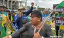 URGENTE: Índios furam bloqueio e protestam no STF contra prisão de cacique