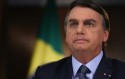 Mesmo com "alvo" nas costas, Bolsonaro vem à público, se manifesta de forma firme e aplica lição