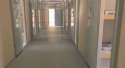 Idosa presa pelo 8 de janeiro é agredida na cela por ser "bolsonarista"