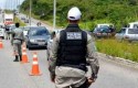 Ex-piloto de Fórmula 1 é preso em flagrante durante blitz da PM em São Paulo