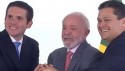 Aos risos, Lula, Motta e Alcolumbre são flagrados em conversa na antessala do STF