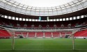 Ex-governador é expulso do gramado de estádio de futebol