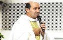 Padre reza missa do Dia das Mães, tem mal súbito em seguida, morre e causa enorme comoção