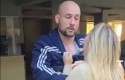 Pastora, pré-candidata, 'sai no soco' com entregador de móveis (veja o vídeo)