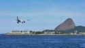 Operação policial faz avião da Latam alterar rota de chegada ao Rio de Janeiro