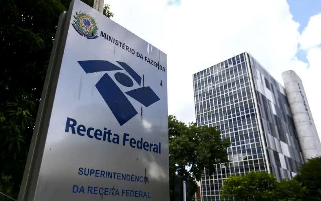 Lula's federal revenue minister describes citizens who owe taxes as “criminals”