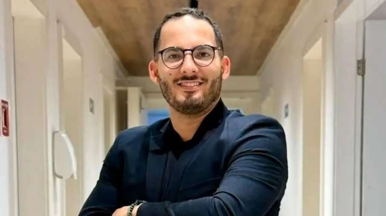 Diretor do SBT sai de motel com repórter casada e acaba preso por motivo inacreditável