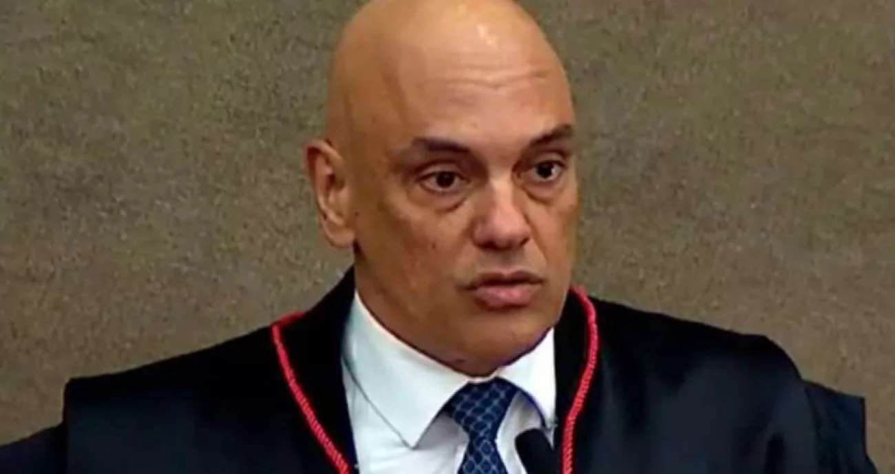 AO VIVO: Moraes não surpreende ninguém e vota para validar a esdrúxula delação de Mauro Cid (veja o vídeo)