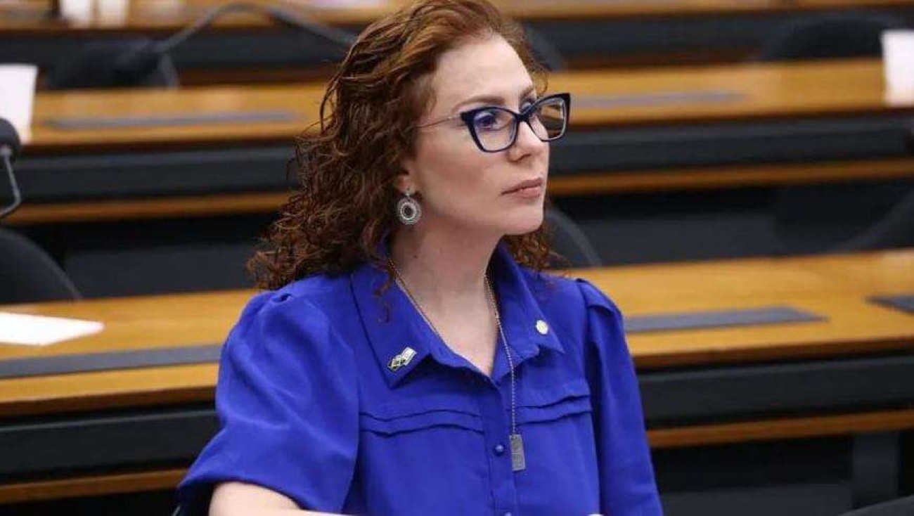 O “retorno” de Carla Zambelli à Câmara dos Deputados