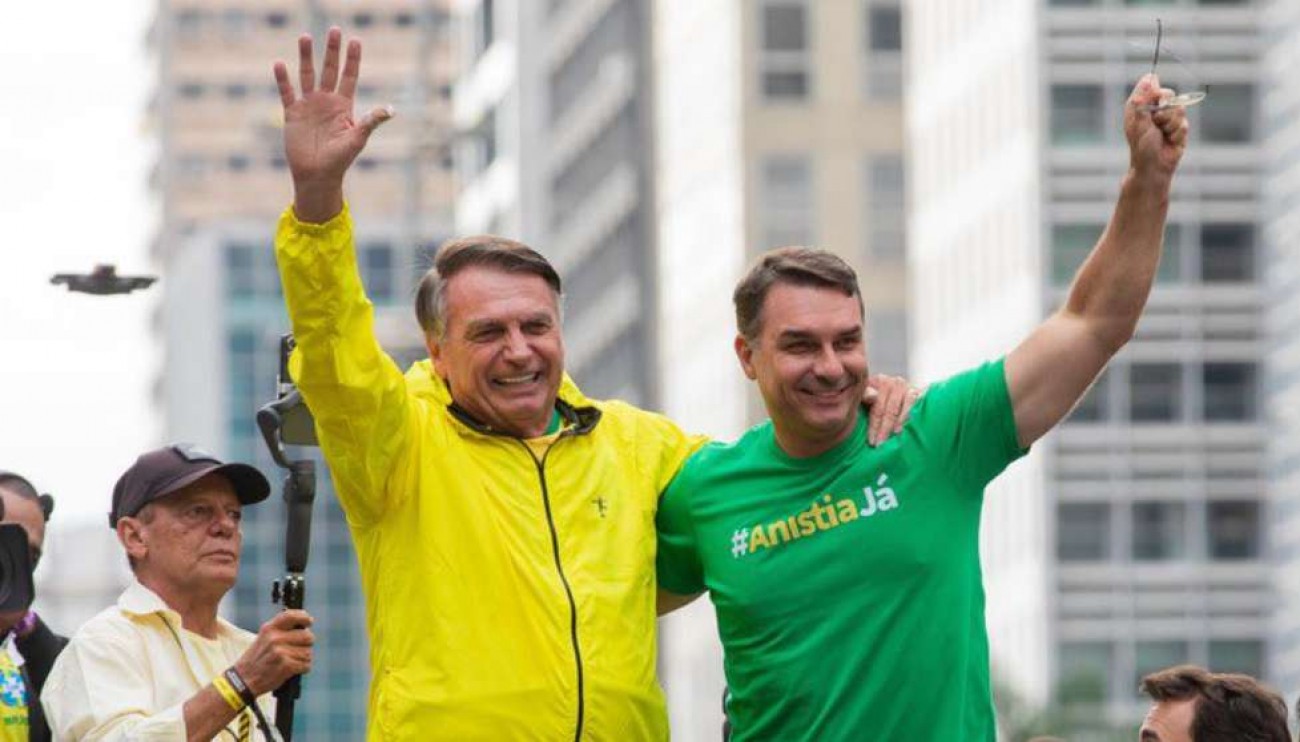 Flávio Bolsonaro será eleito no 1º turno