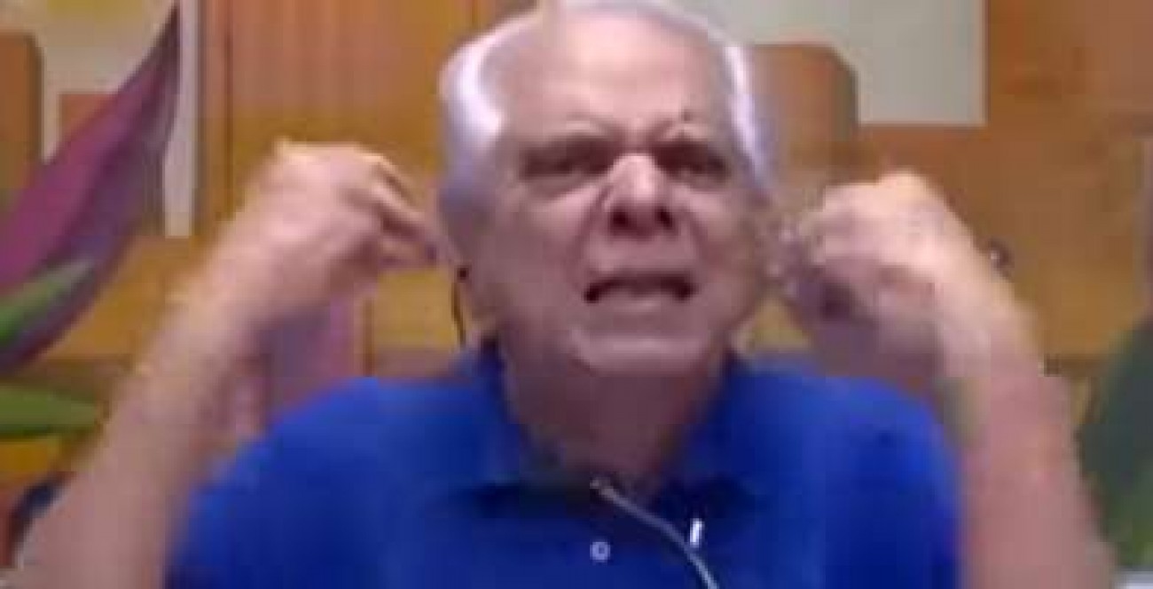 Jornalista de afiliada da Globo faz ataque covarde contra cristãos (veja o vídeo)