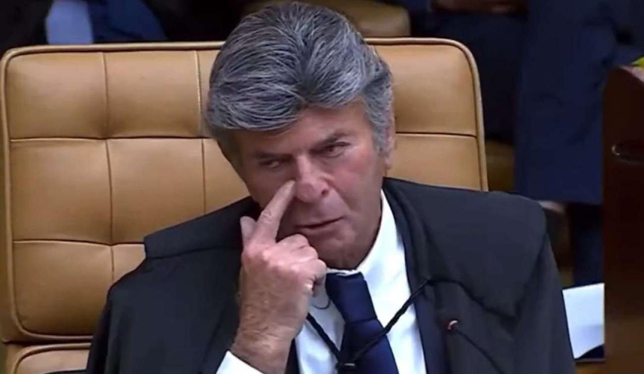 Cover image for Fux decide sobre pedido de Douglas Ruas para assumir o governo do RJ