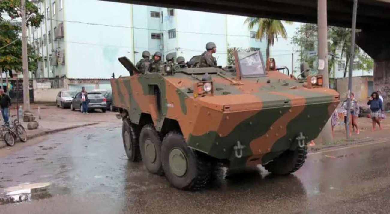 Cover image for “É impossível combater o crime organizado no Brasil sem o uso das Forças Armadas”, afirma analista político (veja o vídeo)