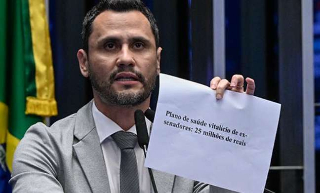 Fim da escala 6x1 dará 'dignidade' aos brasileiros, afirma senador Cleitinho