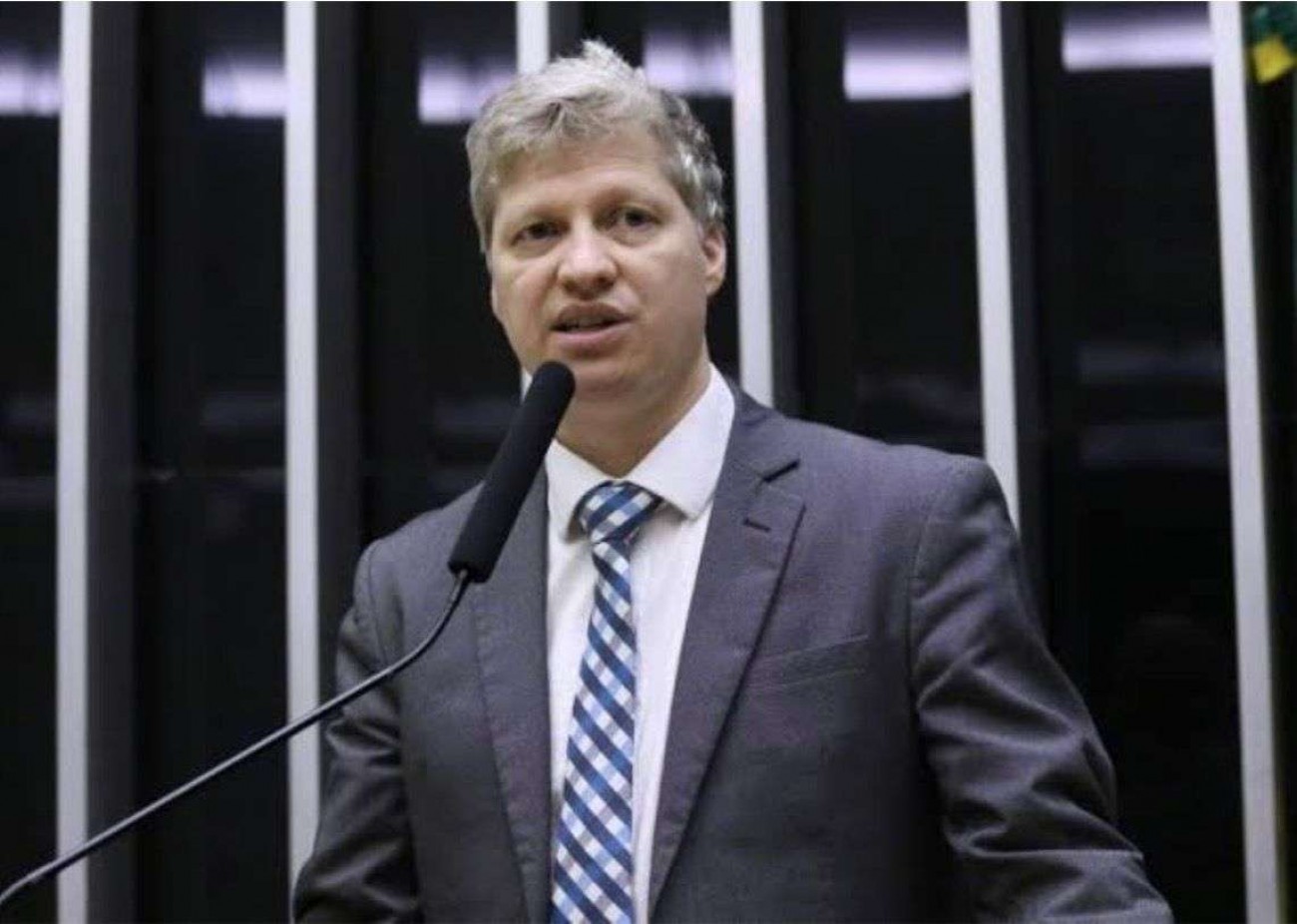 Van Hattem lidera debate sobre prevenção e danos causados pelas enchentes no RS (veja o video)