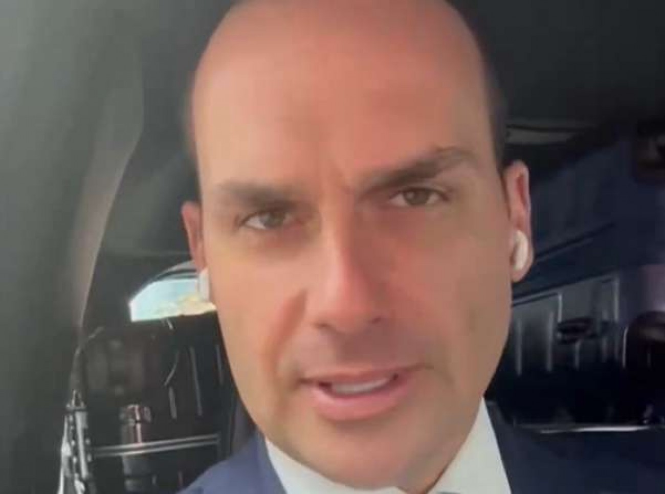 Eduardo Bolsonaro se revolta e chama Kim Kataguiri pra "porrada" (veja o vídeo)