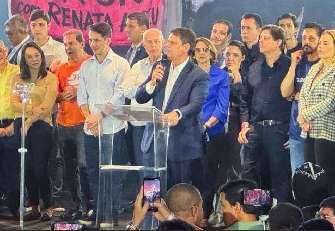 Em evento apoteótico Tarcísio é lançado candidato a reeleição e declara seu amor a Bolsonaro (veja o vídeo)