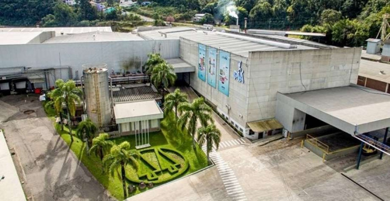 Com dívida de R$ 200 milhões tradicional marca de laticínios suspende totalmente a produção