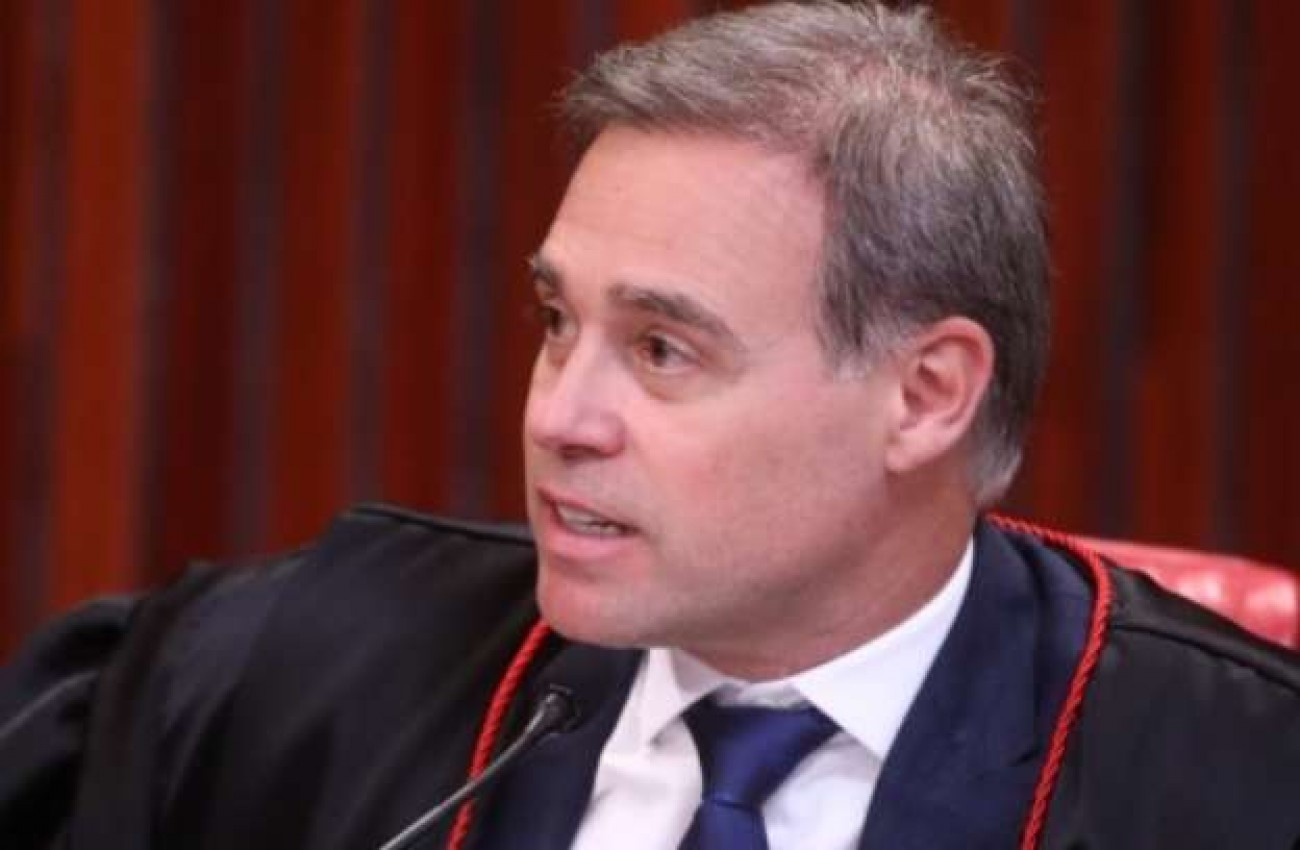 Mendonça manda apagar vídeo contra Flávio e abre nova batalha sobre deepfakes