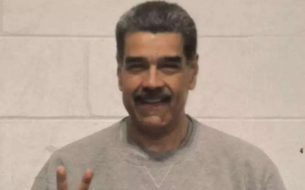 Fotos de Maduro na prisão projetam força, mas abrem dúvidas sobre o que mostram