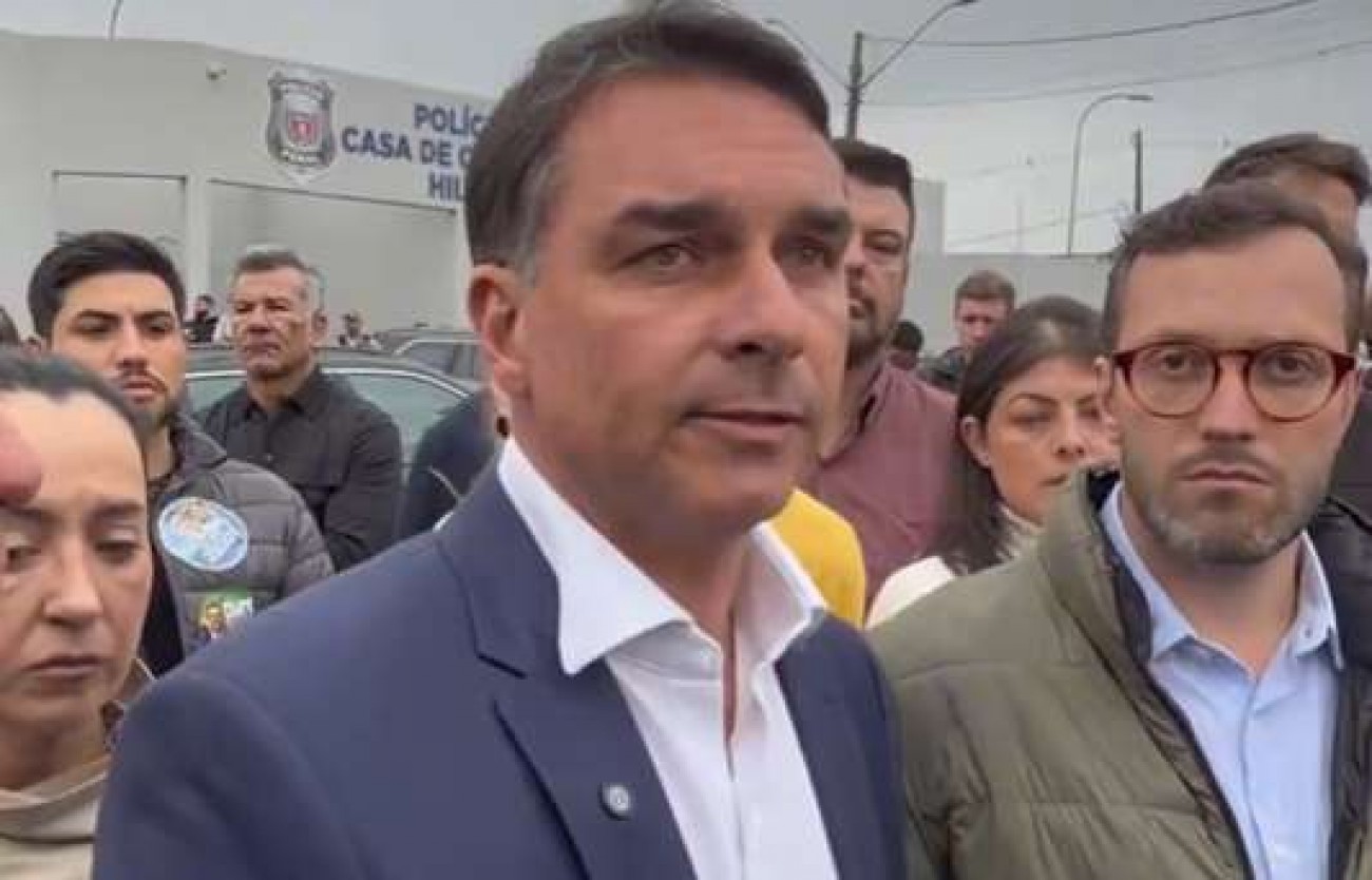 Flávio amplia ofensiva contra Moraes e pressiona Senado por impeachment