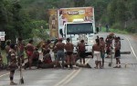 PF e PRF detonam com pedágio indígena em rodovia e prendem 15