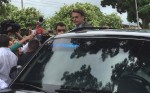 Tratado como “presidente” por mesários, Bolsonaro vota (Veja o Vídeo)