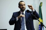 Irmão de Weintraub desmantela mentira sobre aumento de gastos do Alvorada com Bolsonaro