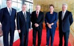 O "oportunista-vírus" e o "sem-noção vírus": PT propõe conselho de ex-presidentes para ajudar na crise