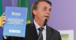 Presidente do Conselho Federal de Medicina isenta Bolsonaro e ressalta uso político da pandemia