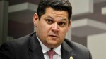 A chantagem foi instituída descaradamente...