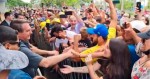 Ao vivo, multidão faz festa monumental para receber Bolsonaro em MG (veja o vídeo)