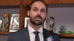 Eduardo Bolsonaro critica desmonetização do JCO e ironiza: “Se tivessem traficando, não teria problema” (veja o vídeo)