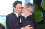 Depois de Lula, chega a vez de Aécio preparar "retorno triunfal”