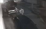 Policial que invadiu casa se complica mais com flagrante detectado por câmera (veja o vídeo)