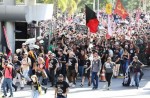 Militantes da extrema esquerda invadem Assembleia Legislativa, mas certamente ninguém será preso, nem condenado (veja o vídeo)