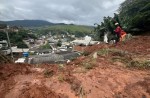 Fortes chuvas e deslizamentos de terra deixam 11 mortos durante a madrugada (veja o vídeo)