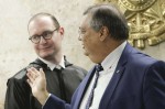 Ministros do STF triplicam a aposta e resolvem continuar “segurando na mão” de Moraes