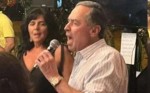 Barroso volta a cantar e barbarizar a web (veja o vídeo)